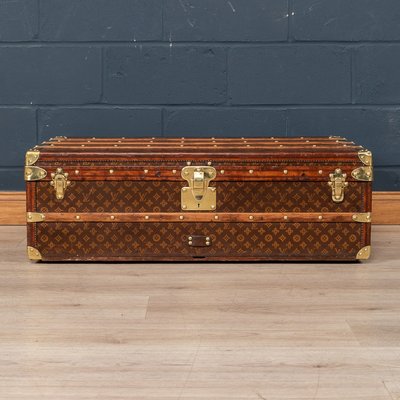 Steamer Trunk from Louis Vuitton for sale at Pamono