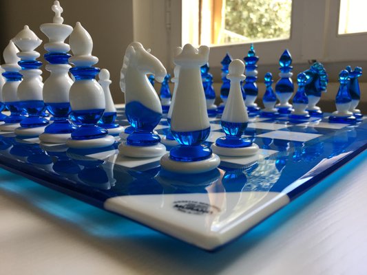 Handmade Italian Murano Art Glass Chess Board, Italian Glass from Simoeng,  Venice, Set of 33 for sale at Pamono