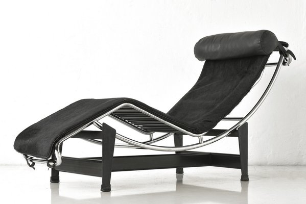 Corbusier recliner outlet