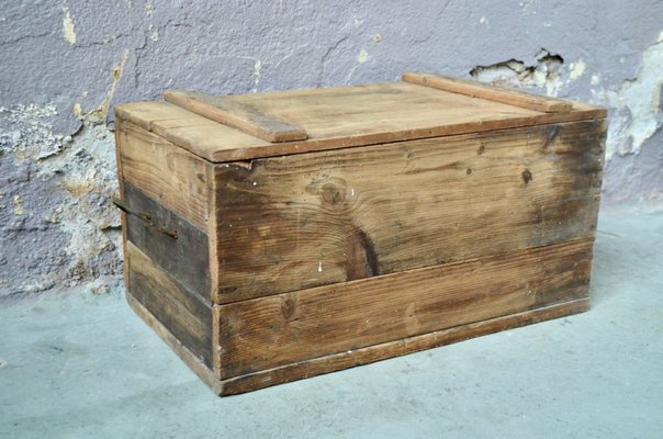 Coffre en bois vintage - L'Art de la caisse