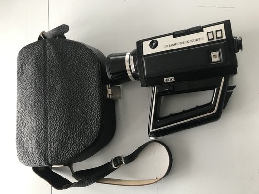 Japanese Revue S8 Deluxe Camera with Case, 1960s for sale at