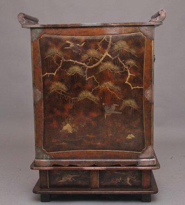 Antique Japanese Gilt Lacquered Cabinet, 1880 for sale at Pamono