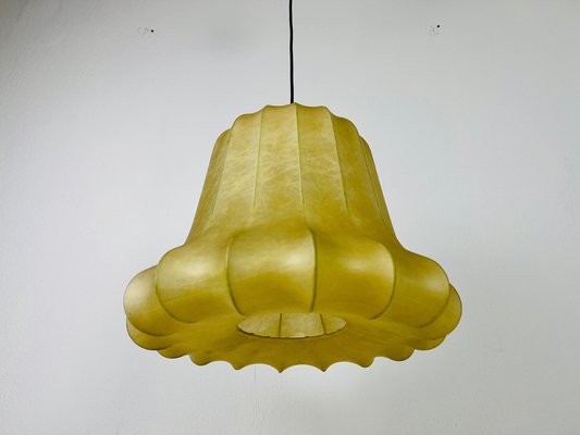 Spaceship ekspedition tank Mid-Century Modern Cocoon Pendant Light by Achille Castiglioni, 1960s,  Italy for sale at Pamono