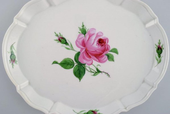 Plateau Rose en Porcelaine Peinte à la Main avec Bordure Dorée de Meissen,  Début 20ème Siècle en vente sur Pamono