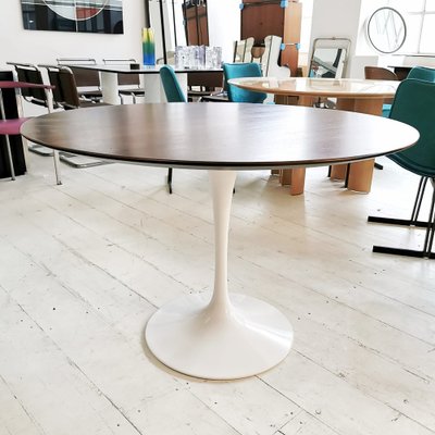 Saarinen Round Dining Table, 120 cm, Black, Laminate black, Knoll  International