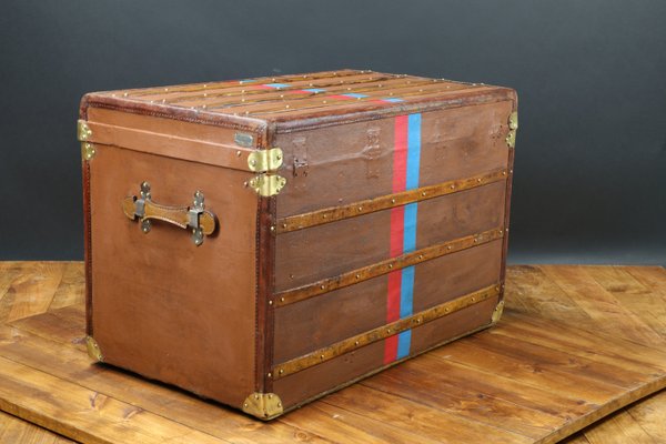 Flache Französische Truhe von Moynat, 1900er bei Pamono kaufen