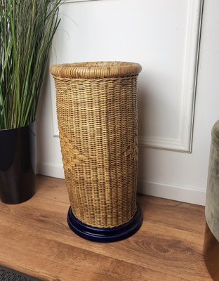 https://cdn20.pamono.com/p/g/1/4/1470396_i5pjfj2wao/italian-blue-bamboo-rattan-ceramic-base-umbrella-stand-5.jpg