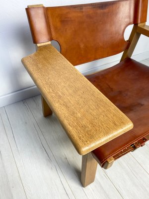 Model 2226 Spanish Chair in Oak and Leather by Børge Model 2226 Spanish Chair in Oak and Leather by Børge
