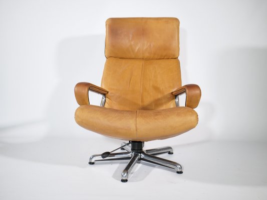 King 2024 swivel chair