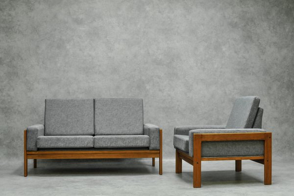 https://cdn20.pamono.com/p/g/1/4/1479212_58gq9sct0f/frame-two-seater-sofa-and-armchair-set-of-2-2.jpg