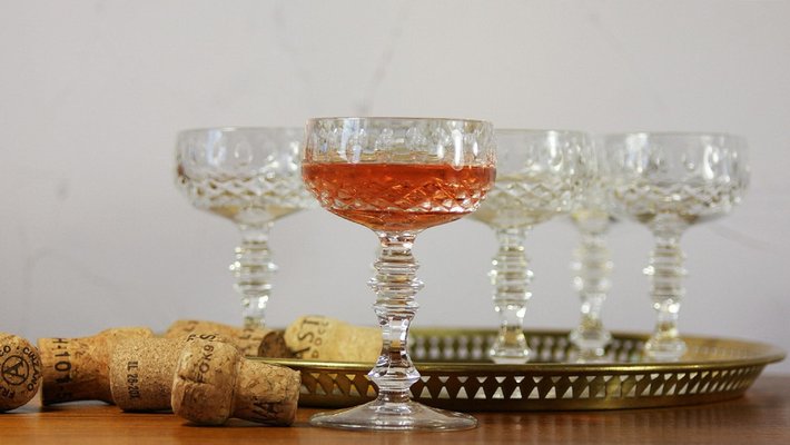 Bicchieri da champagne vintage in cristallo di Boemia, anni '80, set di 6  in vendita su Pamono