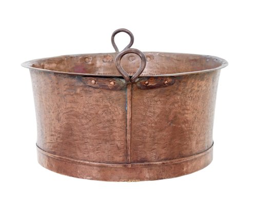 https://cdn20.pamono.com/p/g/1/4/1481470_nos65eczhu/victorian-19th-century-copper-cooking-pot-4.jpg