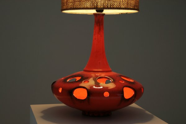 Lampe de Bureau Décorative en Céramique, Italie, 1970s en vente sur Pamono