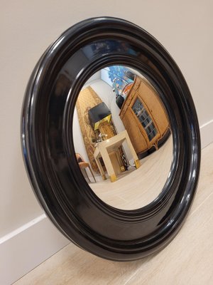 https://cdn20.pamono.com/p/g/1/4/1488911_9so2u9ea2q/vintage-convex-spiegel-mit-lackiertem-rahmen-frankreich-2.jpg