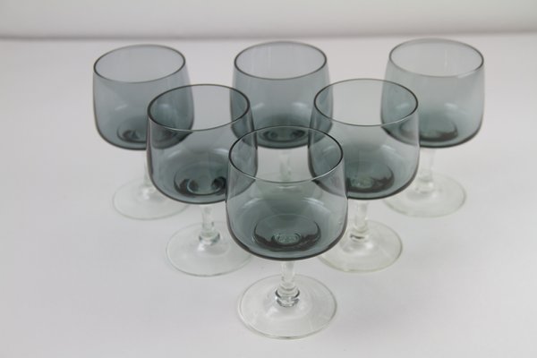 https://cdn20.pamono.com/p/g/1/4/1490247_1gisksops0/vintage-danish-atlantic-red-wine-glasses-by-per-luetken-for-holmegaard-1960s-set-of-6-2.jpg