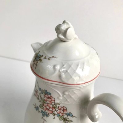 Rosette Porcelain Teapot with Pink and Blue Flowers from Villeroy