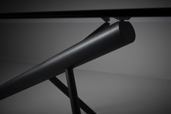 Tavolo da pranzo Acanto di Enzo Mari per Zanotta, anni '30 in