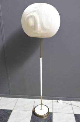 kleermaker Eerder Modieus Floor Lamp with Round Plisse Shade from VEB Deutsche Werkstätten Hellerau,  1960s for sale at Pamono