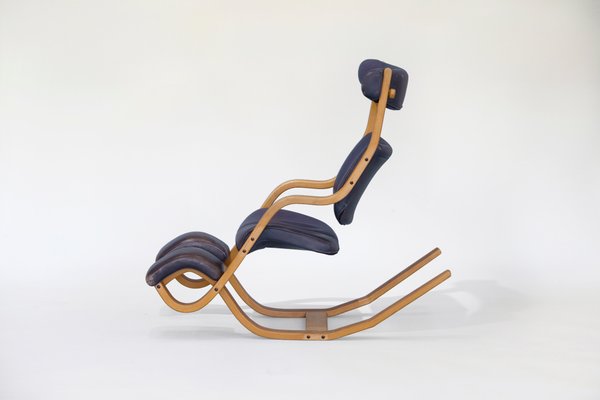 Peter opsvik gravity hot sale chair
