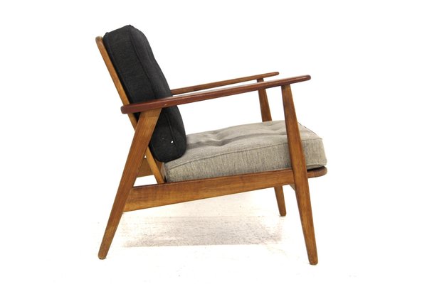 Scandinavian cheap chair ikea