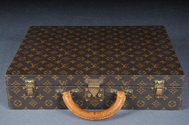 Stunning Louis Vuitton President 45 Epi Leather Attache 