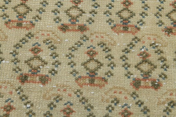 https://cdn20.pamono.com/p/g/1/5/1503459_5jopbwkape/6x9-vintage-turkish-rug-oushak-rug-handmade-wool-rug-area-rugs-farmhouse-decor-home-gift-one-of-a-kind-ethnic-beige-ikat-carpet-1930s-2.jpg