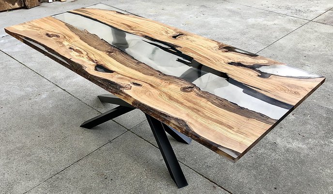 Table SLR en Résine Epoxy par Andrea Toffanin pour Hood - Back & Forth  Design en vente sur Pamono