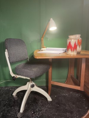 Vintage machinist chair outlet