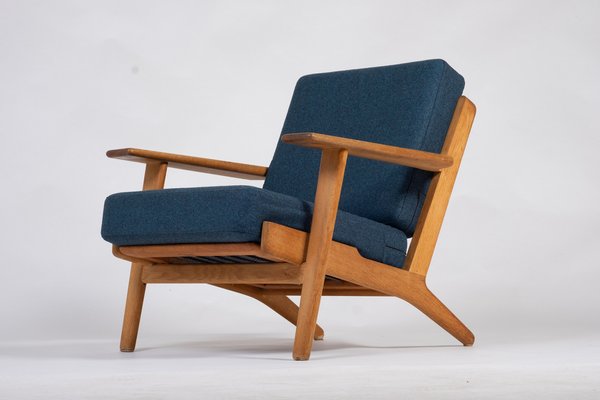 GE-290 Lounge Chair by Hans J. Wegner for Getama, Denmark, 1960s