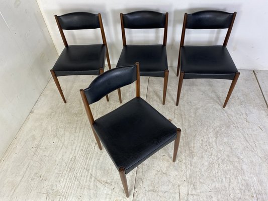 Black vinyl on sale kitchen chairs
