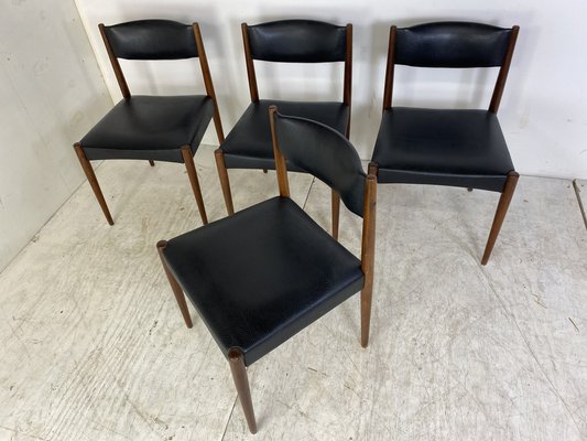 Black vinyl on sale kitchen chairs