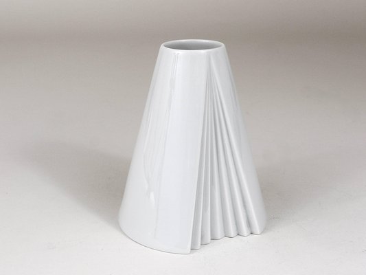 Vaso Geometrico In Plastica Bianca – Forma Irregolare, Infrangibile, Leggero, Per Fiori E Decorazioni Da Scrivania