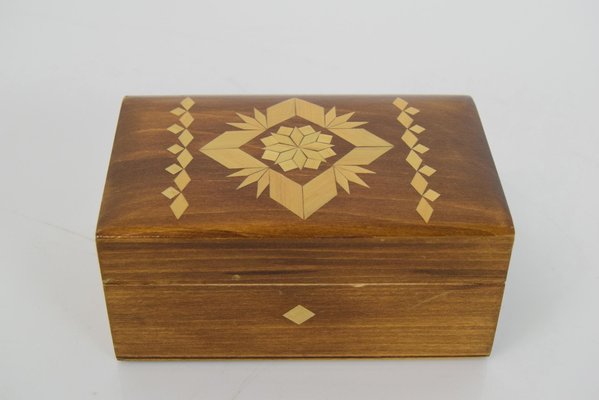 コレクション Vintage antique 1950' wood Box Mid-Century Small Hand Carved Wood Box, 1950s for sale at Pamono