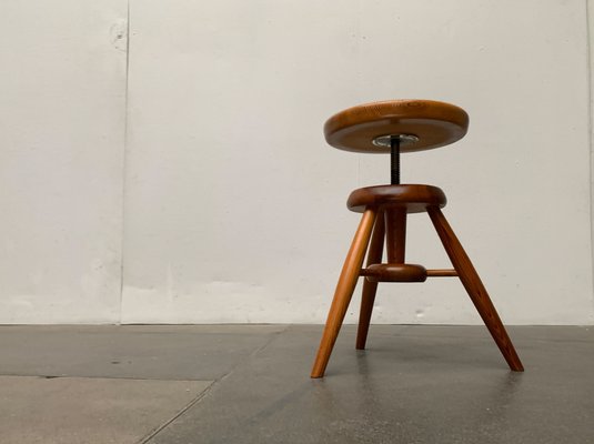 Tripod swivel stool deals