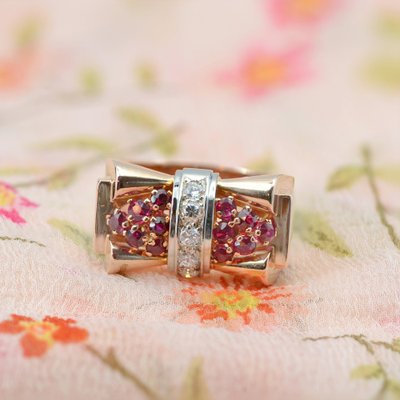 https://cdn20.pamono.com/p/g/1/5/1520823_g45gbgtwgc/18-karat-french-rose-gold-platinum-ruby-diamonds-tank-ring-1940s-3.jpg