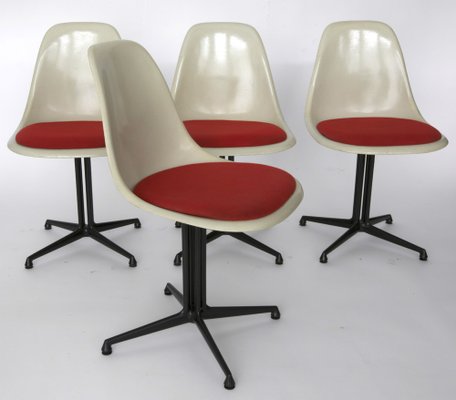 Eames la 2024 fonda chair