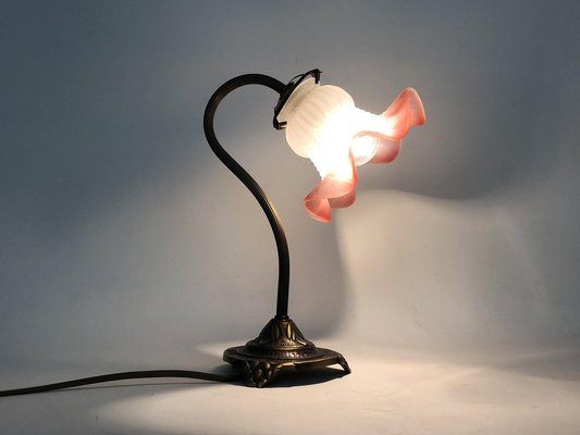 Art Déco Schwanenhals Tulip Lampe aus Messing & Glas, 1960er bei Pamono  kaufen