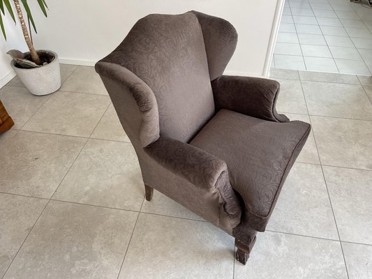 Wingback 2024 chairs olx