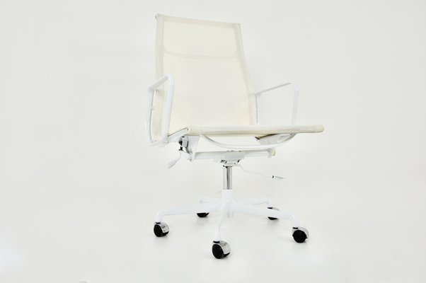 Sedia da scrivania bianca di Charles & Ray Eames per ICF / Herman