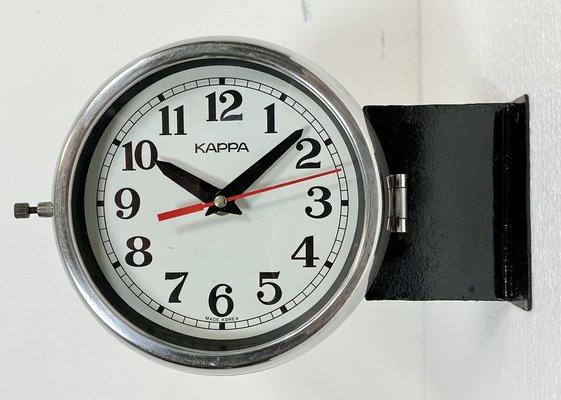 Dictado Filosófico oído Reloj de pared Kappa vintage de doble cara en negro, años 80 en venta en  Pamono