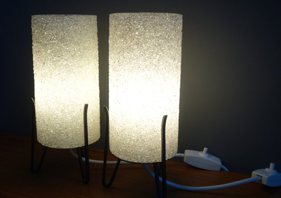 Small Table Lamps in White Metal Tripod Base, 1960s, Set of 2 for sale at Pamono