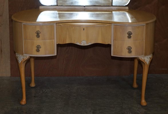 Light brown dressing table deals