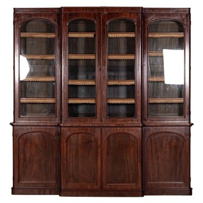 English Mahogany Breakfront English Mahogany Breakfront