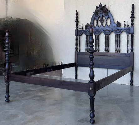 Vintage cannonball bed deals