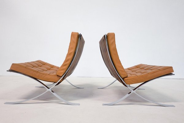 Barcelona Chairs in by Mies van der Rohe for Knoll, 1960s, Set of 2 for sale at Pamono