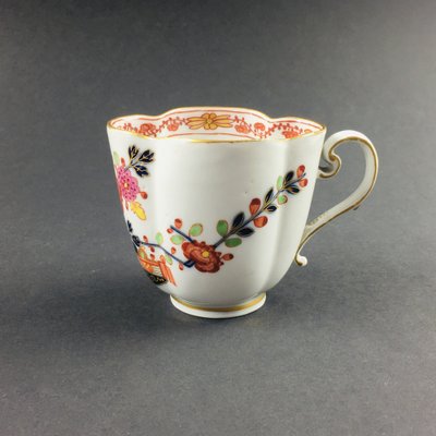 Grand choix de tasses à thé de qualité en porcelaine motifs originaux