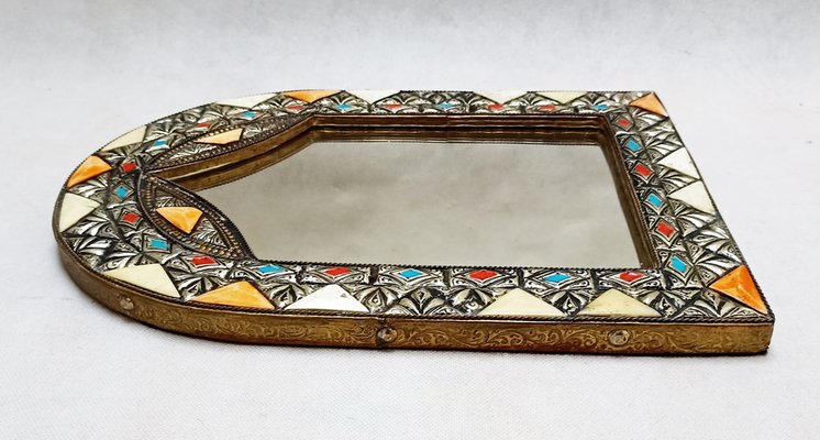 Großer marokkanischer gewölbter maurischer Spiegel mit Intarsien im Angebot  bei 1stDibs