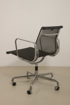 EA 117 Chair by Charles and Ray Eames for Vitra 1960 for sale at