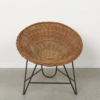 Round wicker basket chair online