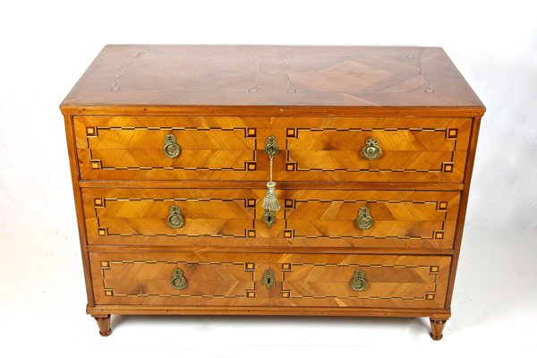 Cherry chest of drawers outlet for sale